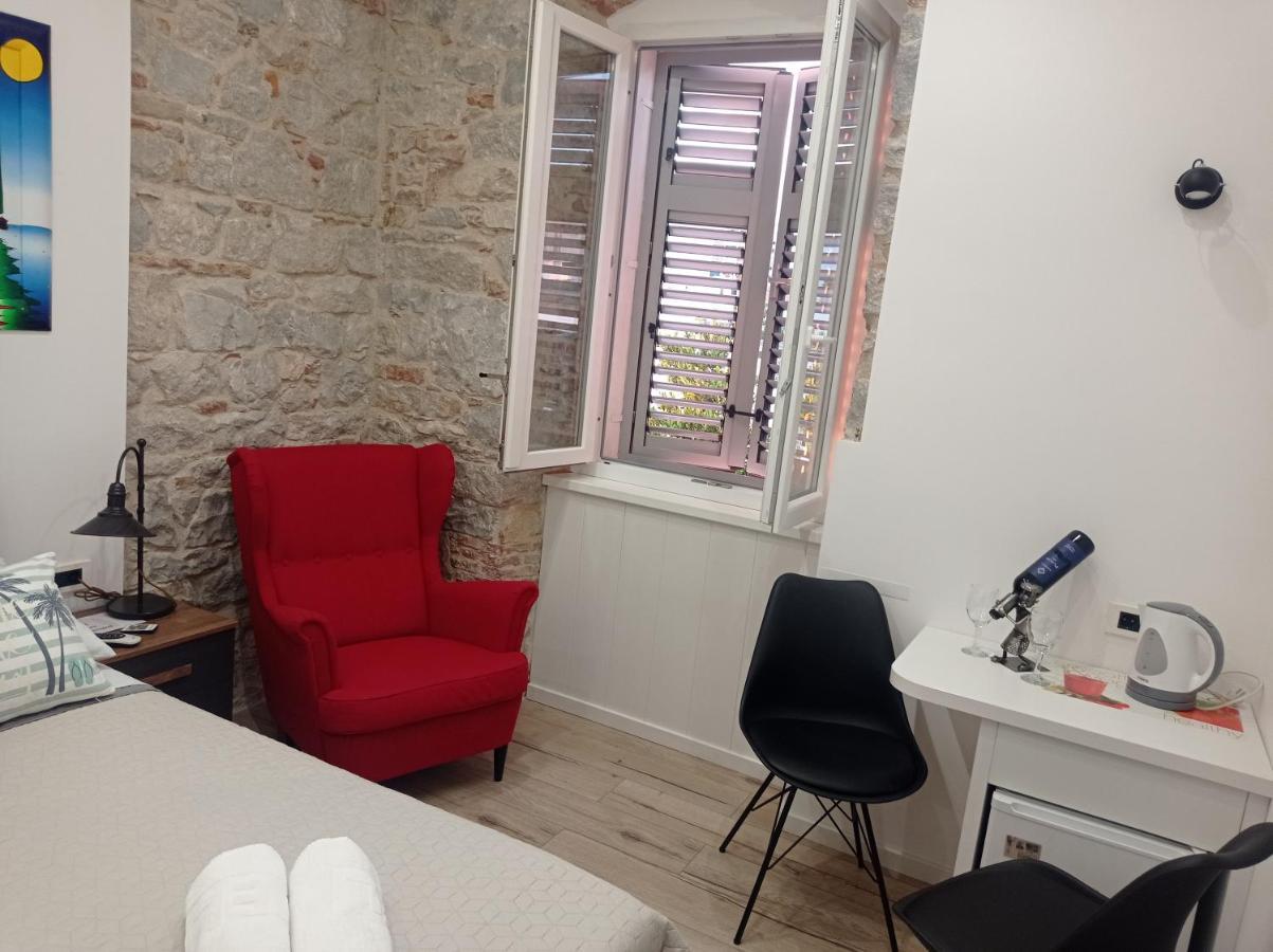 Apartment And Room Perfect Dream In Split Bagian luar foto